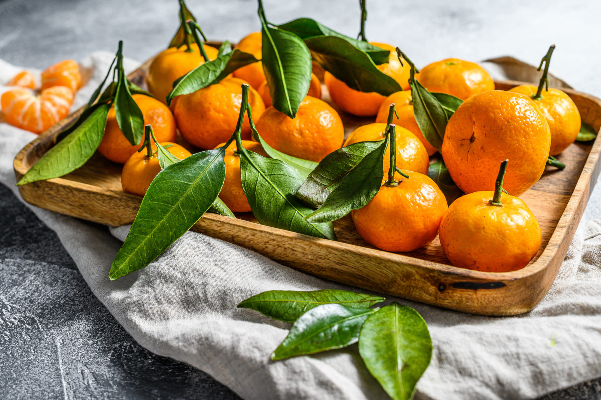 Hasattan Sofraya: Mandalinada Kaliteyi Belirleyen Süreçler. Mandalinada kalite, yalnızca tarlada değil; hasat sonrası uygulanan tüm süreçlerde şekillenir.